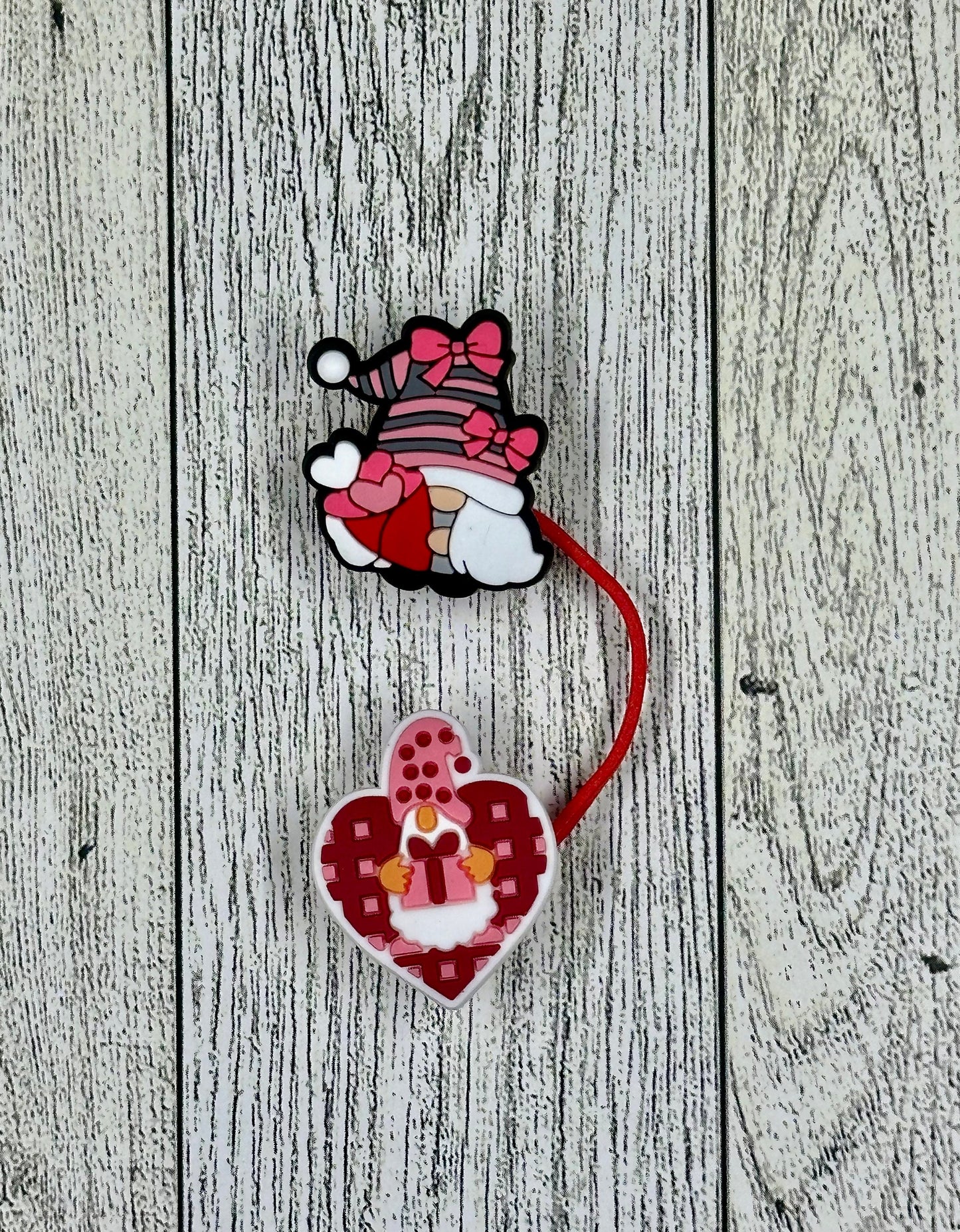 Valentine Straw Toppers with Two Focal Points