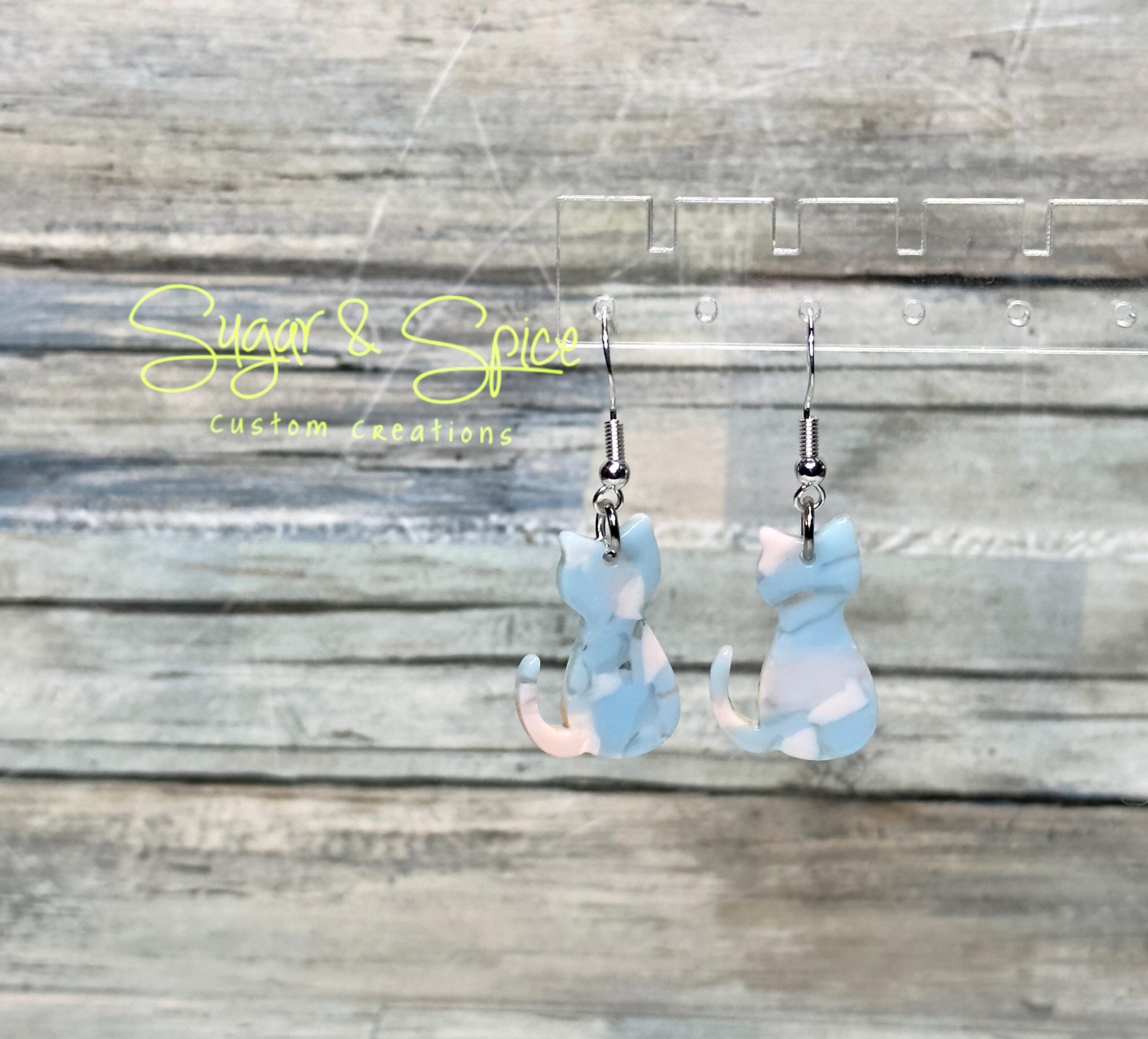 Resin Cat Earrings - Image 6