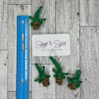 Baby Yoda Para Cord Keychain